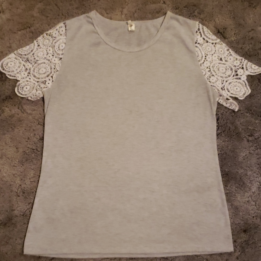 Amy Fashion lace sleeve grey shirt